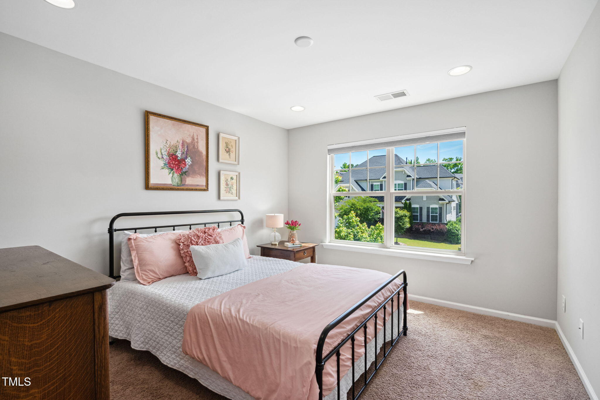 Apex, North Carolina 27502, United States, 6 Bedrooms Bedrooms, ,5 BathroomsBathrooms,Residential,Active,132463