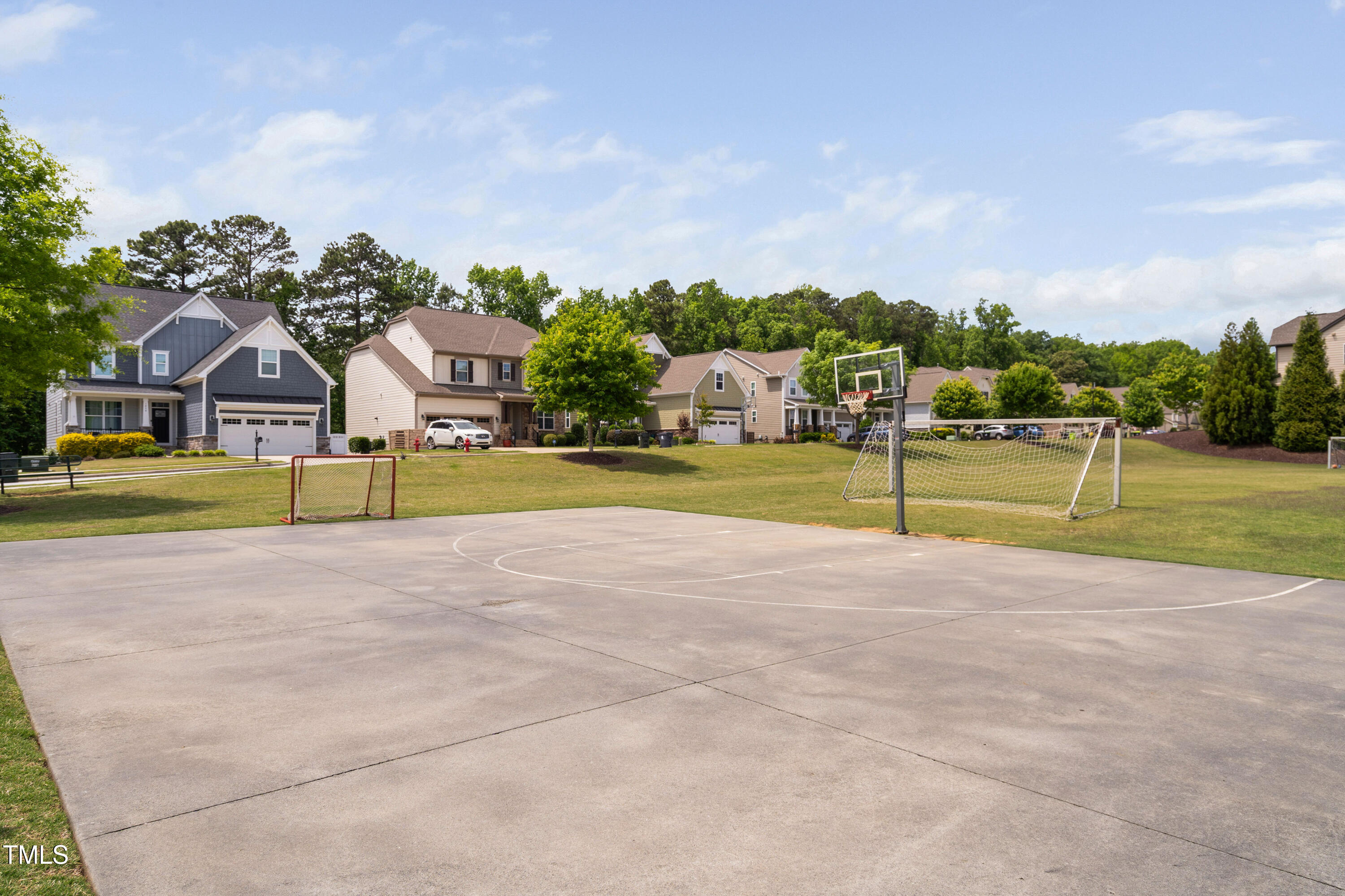 Apex, North Carolina 27502, United States, 6 Bedrooms Bedrooms, ,5 BathroomsBathrooms,Residential,Active,132463