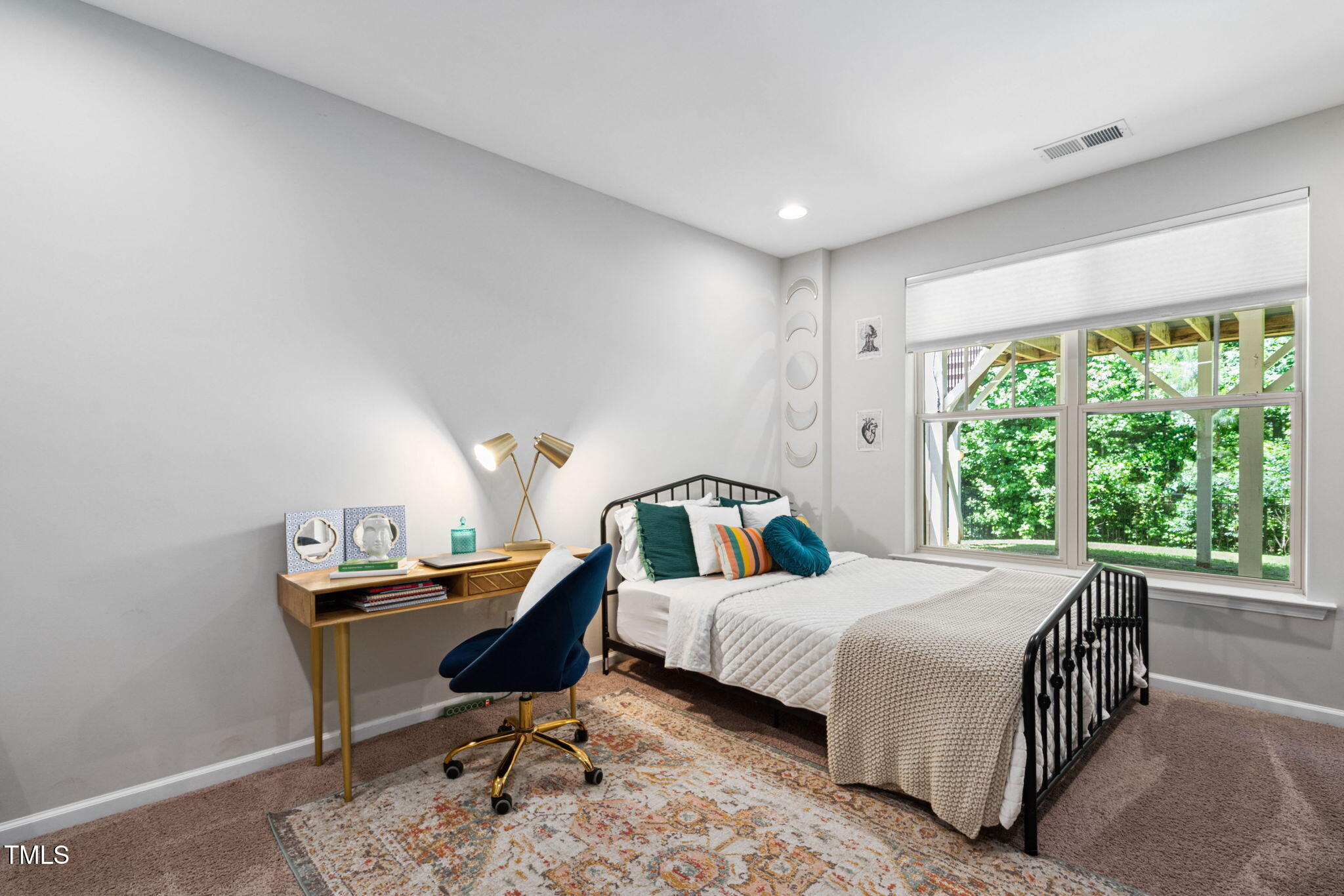 Apex, North Carolina 27502, United States, 6 Bedrooms Bedrooms, ,5 BathroomsBathrooms,Residential,Active,132463