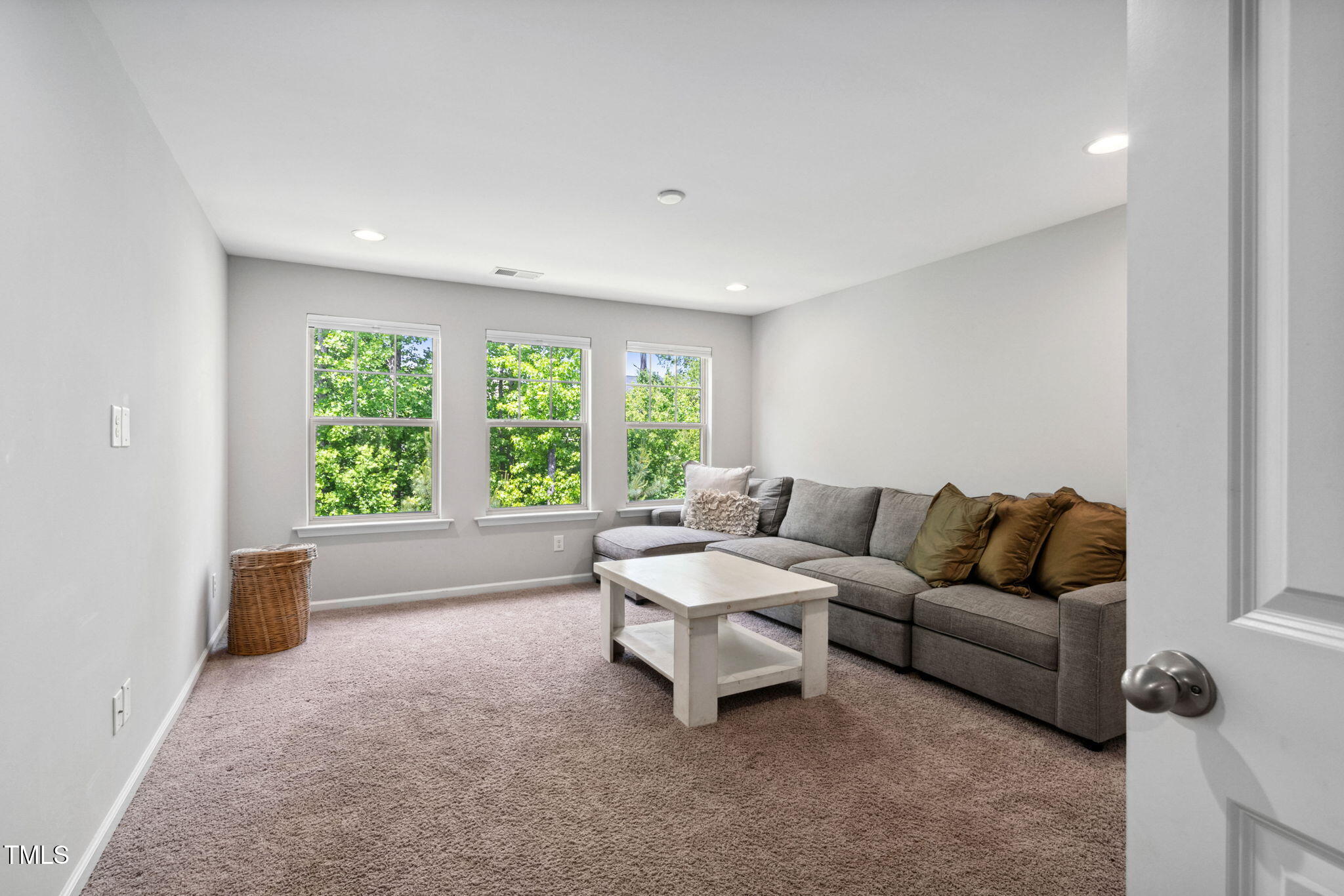 Apex, North Carolina 27502, United States, 6 Bedrooms Bedrooms, ,5 BathroomsBathrooms,Residential,Active,132463