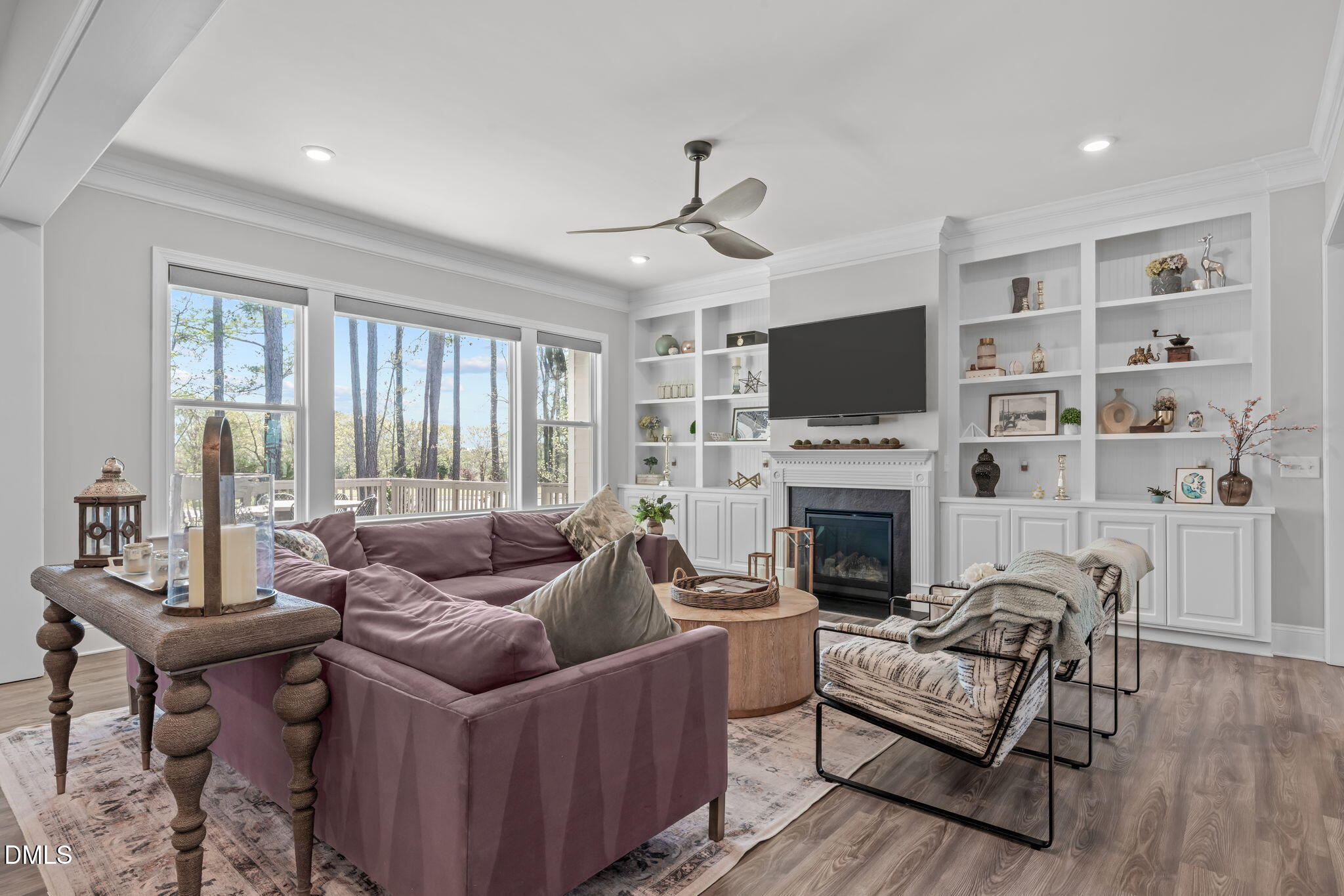 1208 Kings Canyon Court