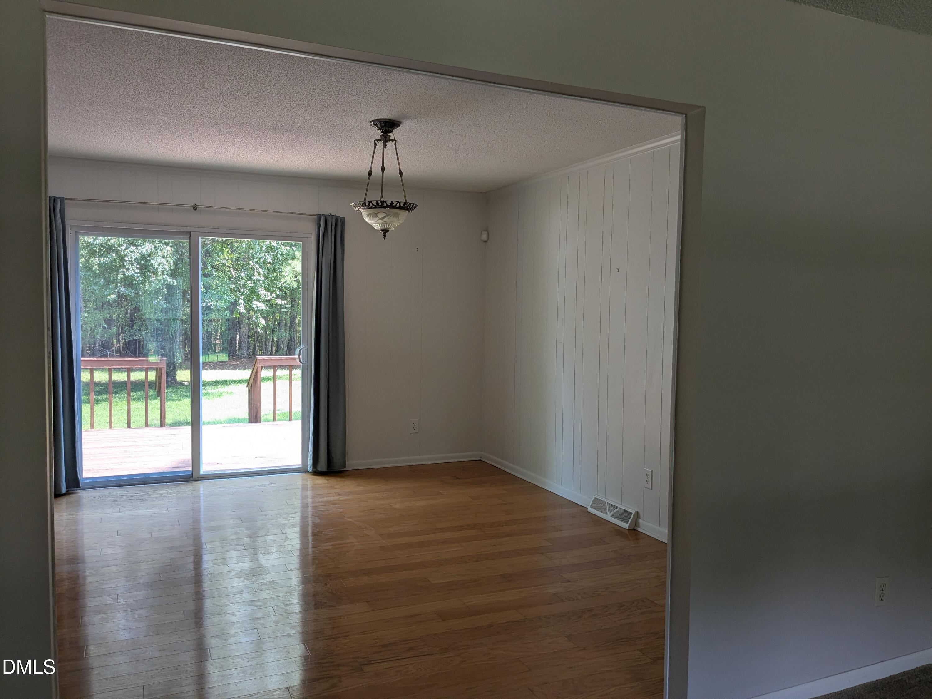808 Old Fayetteville Road