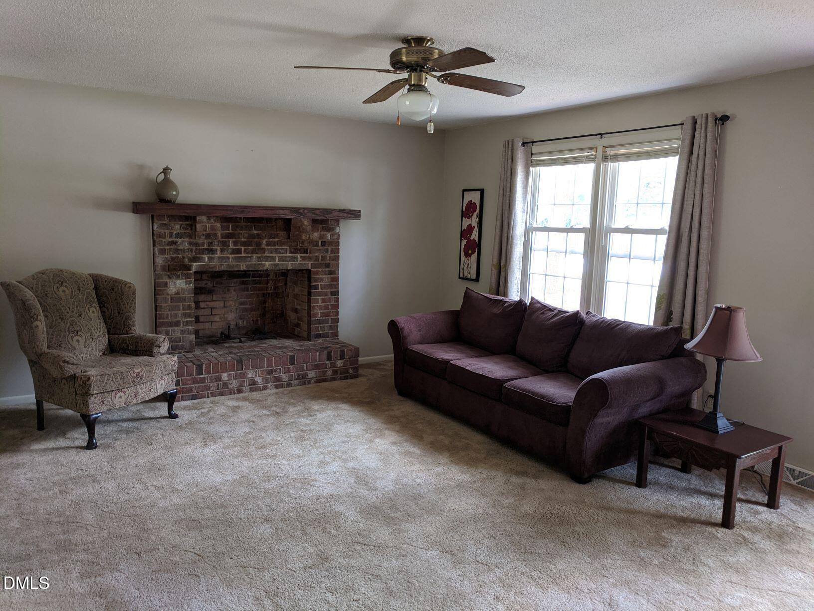 808 Old Fayetteville Road
