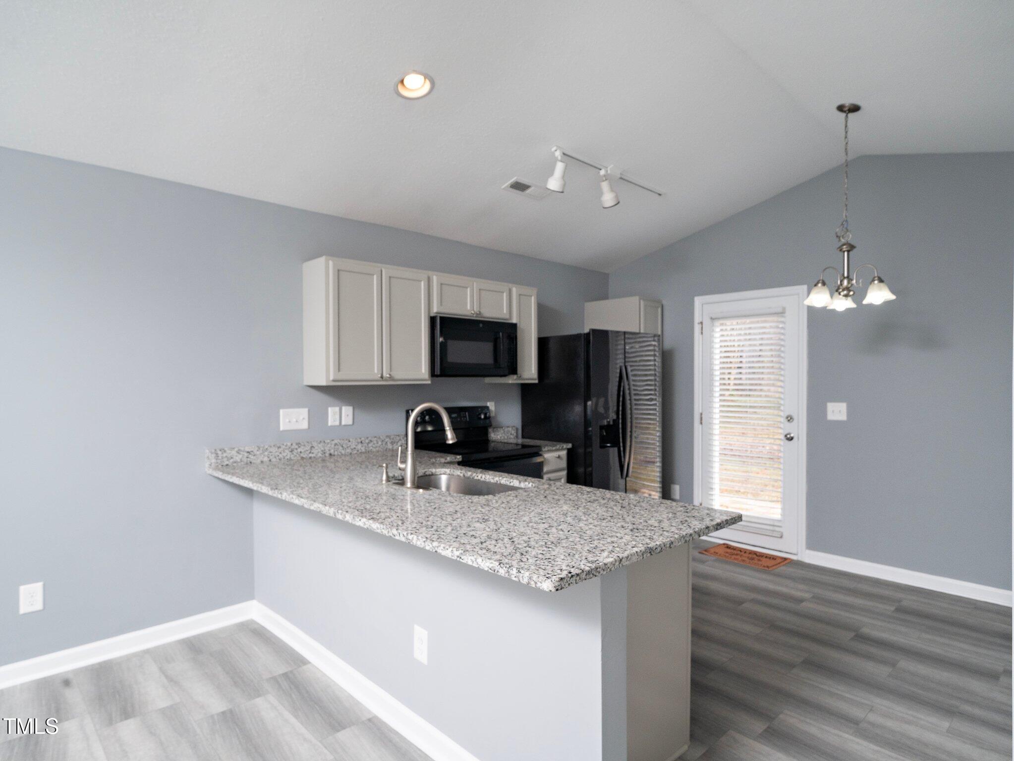 801 Thornberry Court