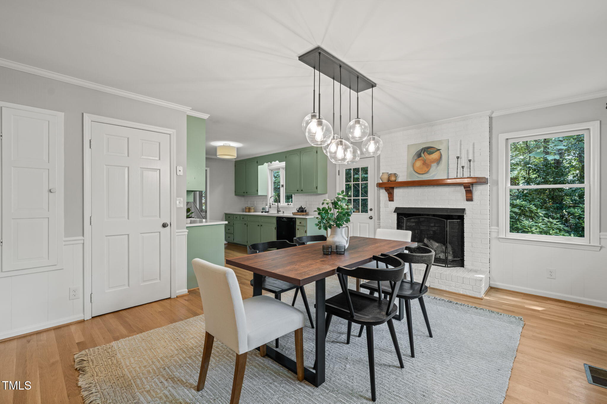 2504 W Club Boulevard