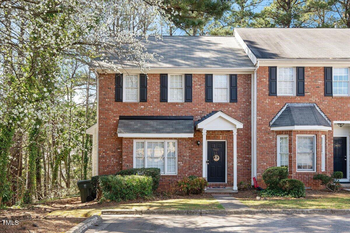 Raleigh, North Carolina 27606, United States, 3 Bedrooms Bedrooms, ,3 BathroomsBathrooms,Residential,Active,117242