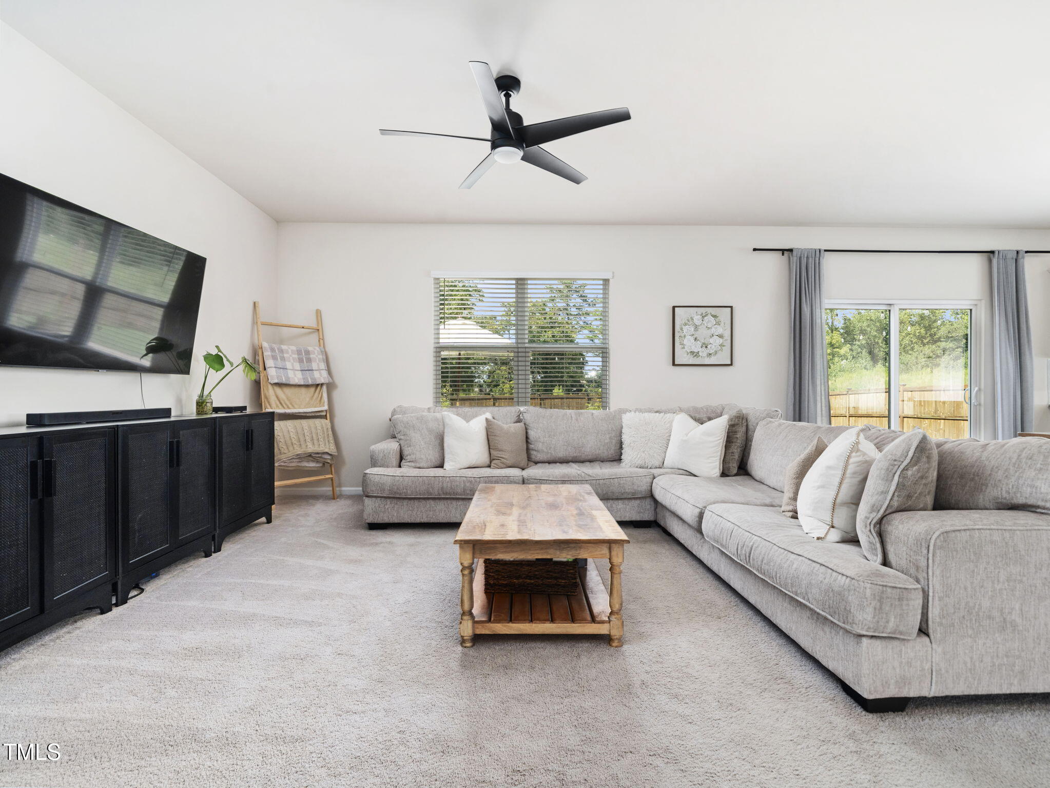 3529 Pinnacle Peak Drive