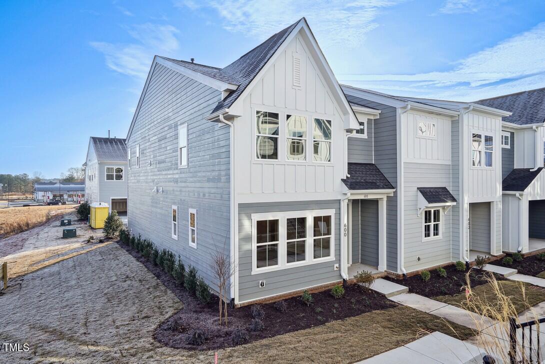 600 Hillfarm Drive