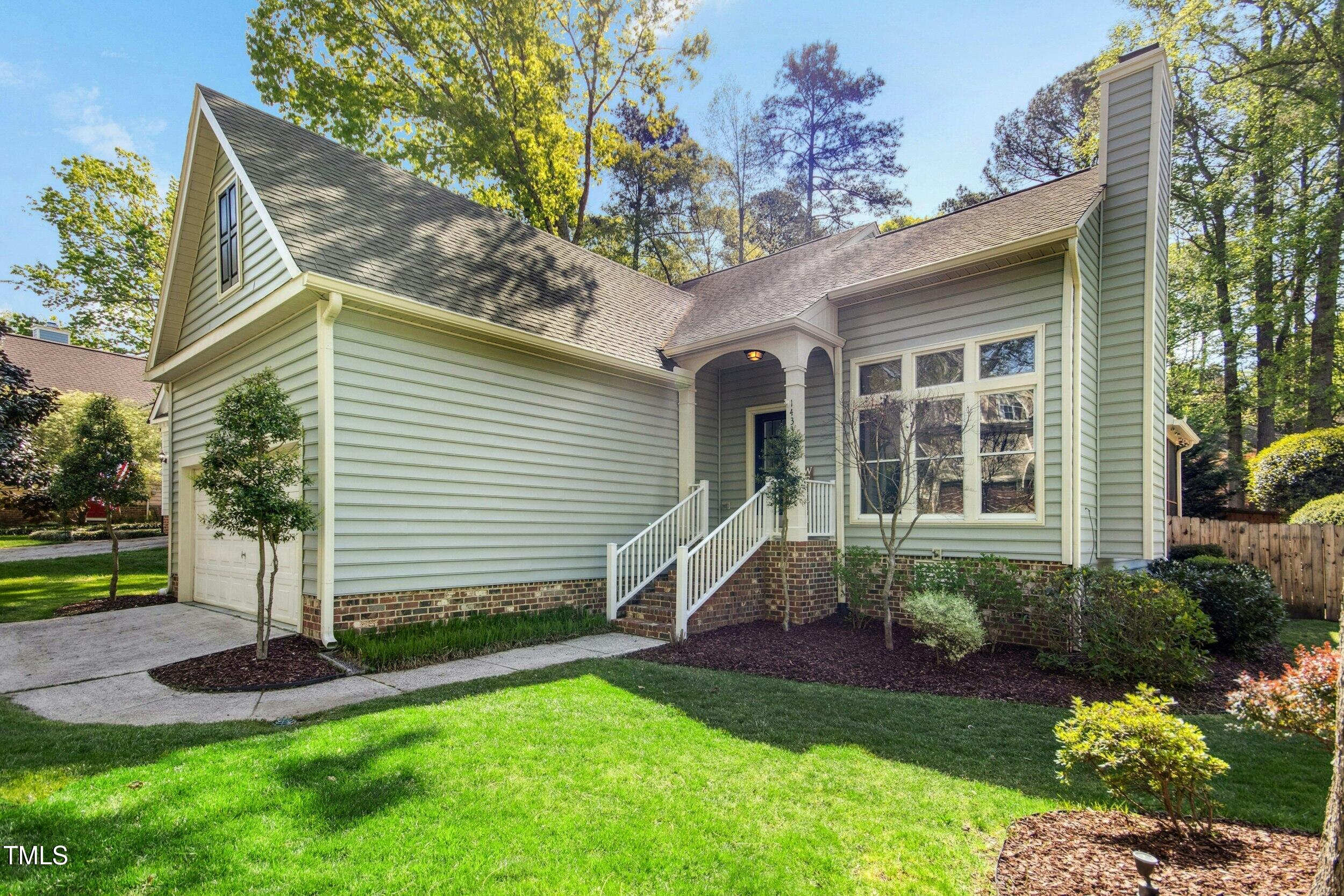 1433 Deltona Drive