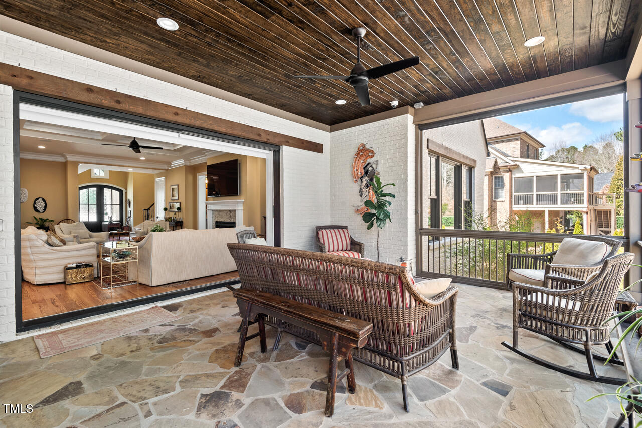 Durham, North Carolina 27713, United States, 4 Bedrooms Bedrooms, ,5 BathroomsBathrooms,Residential,Pending,88036