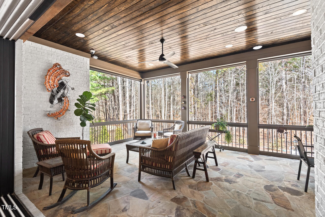 Durham, North Carolina 27713, United States, 4 Bedrooms Bedrooms, ,5 BathroomsBathrooms,Residential,Pending,88036