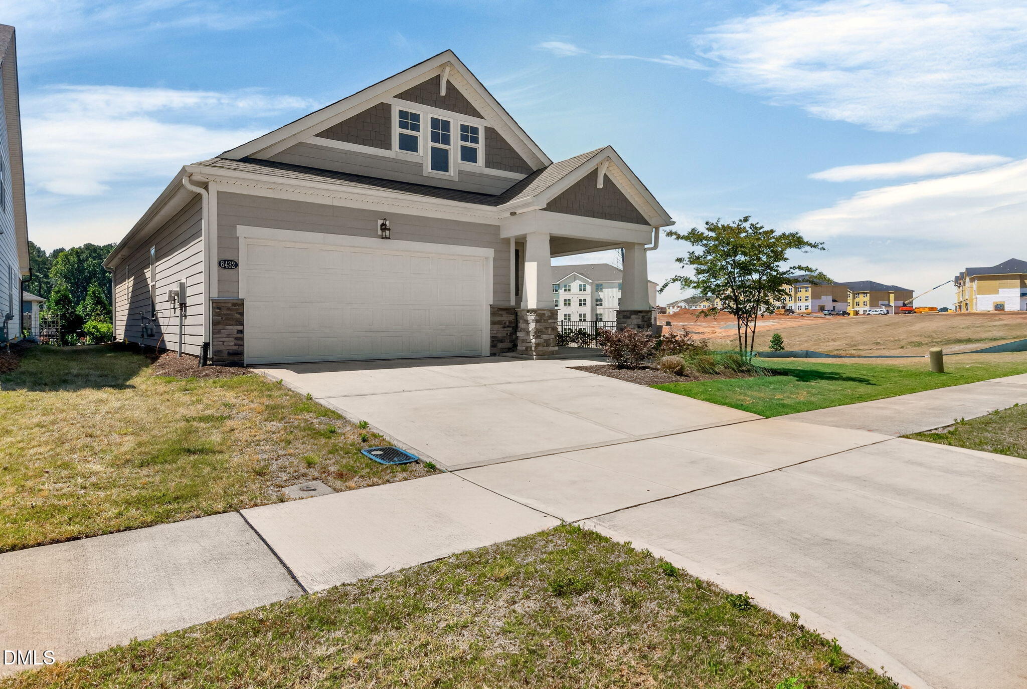 6432 Crown Parkway