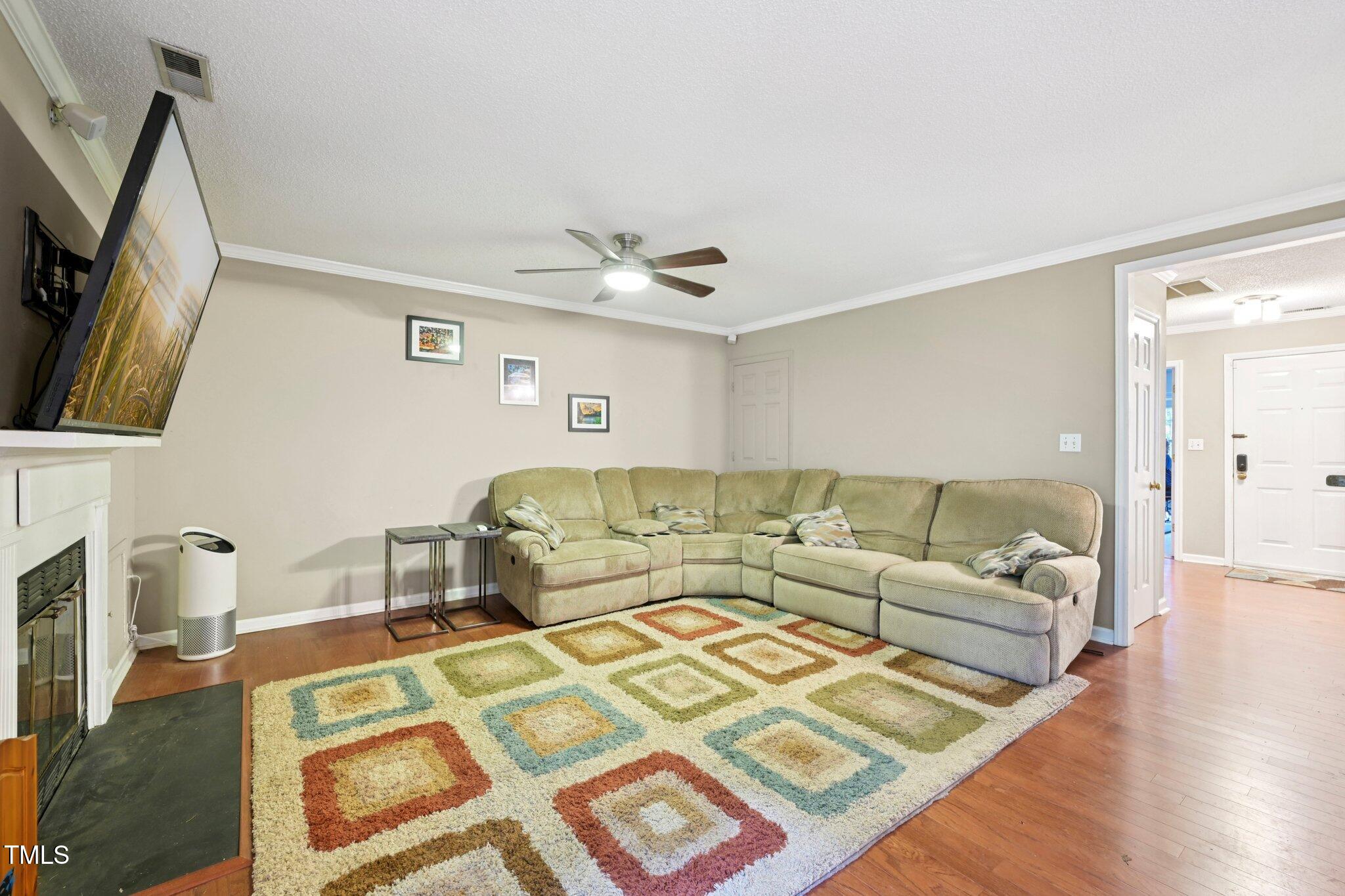 135 Long Shadow Place