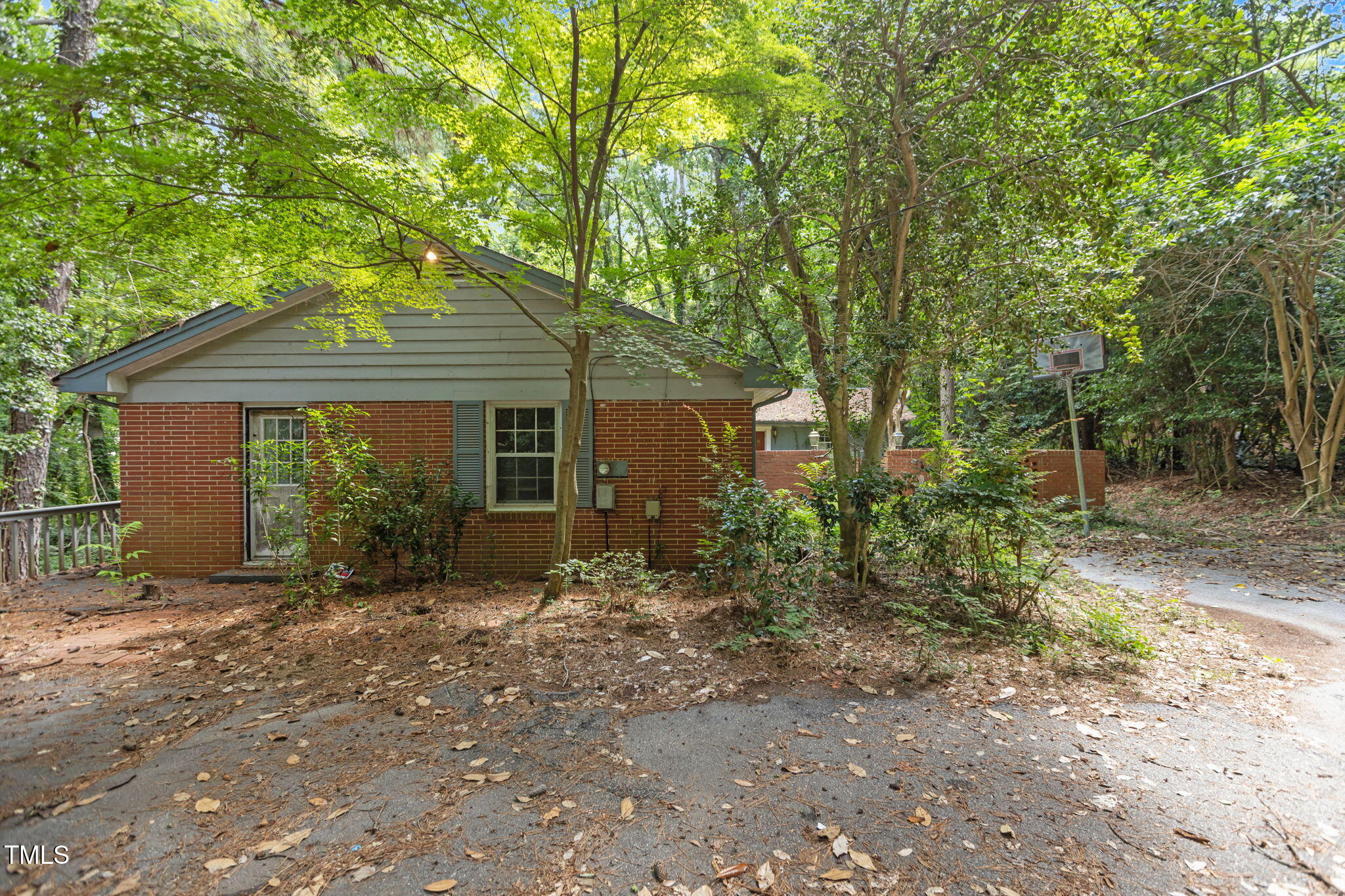 1409 Trailwood Drive