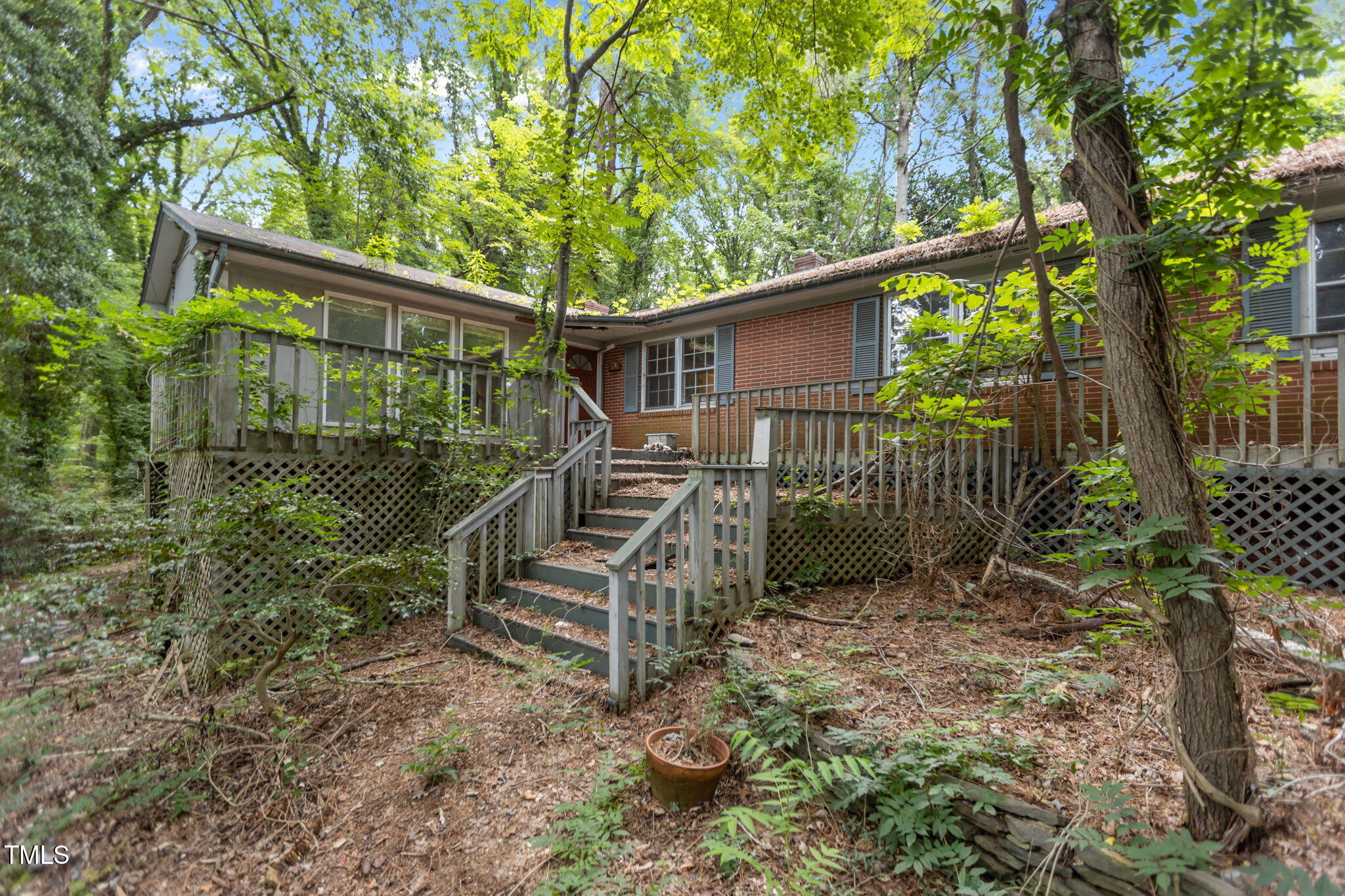 1409 Trailwood Drive