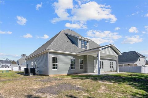 A home in Raeford