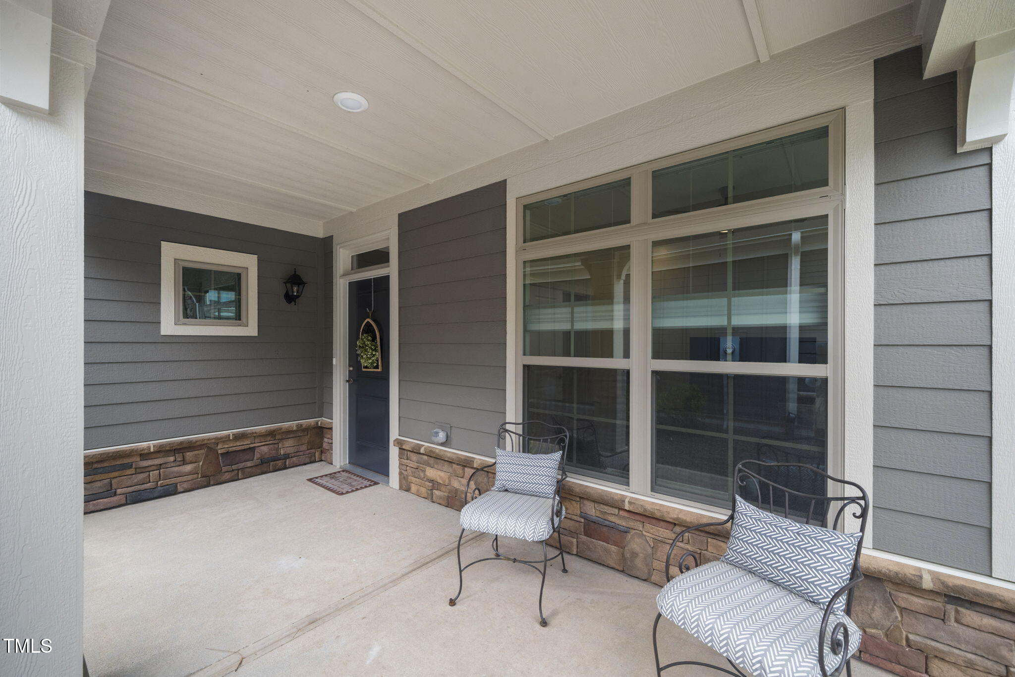 636 Crooked Pine Drive