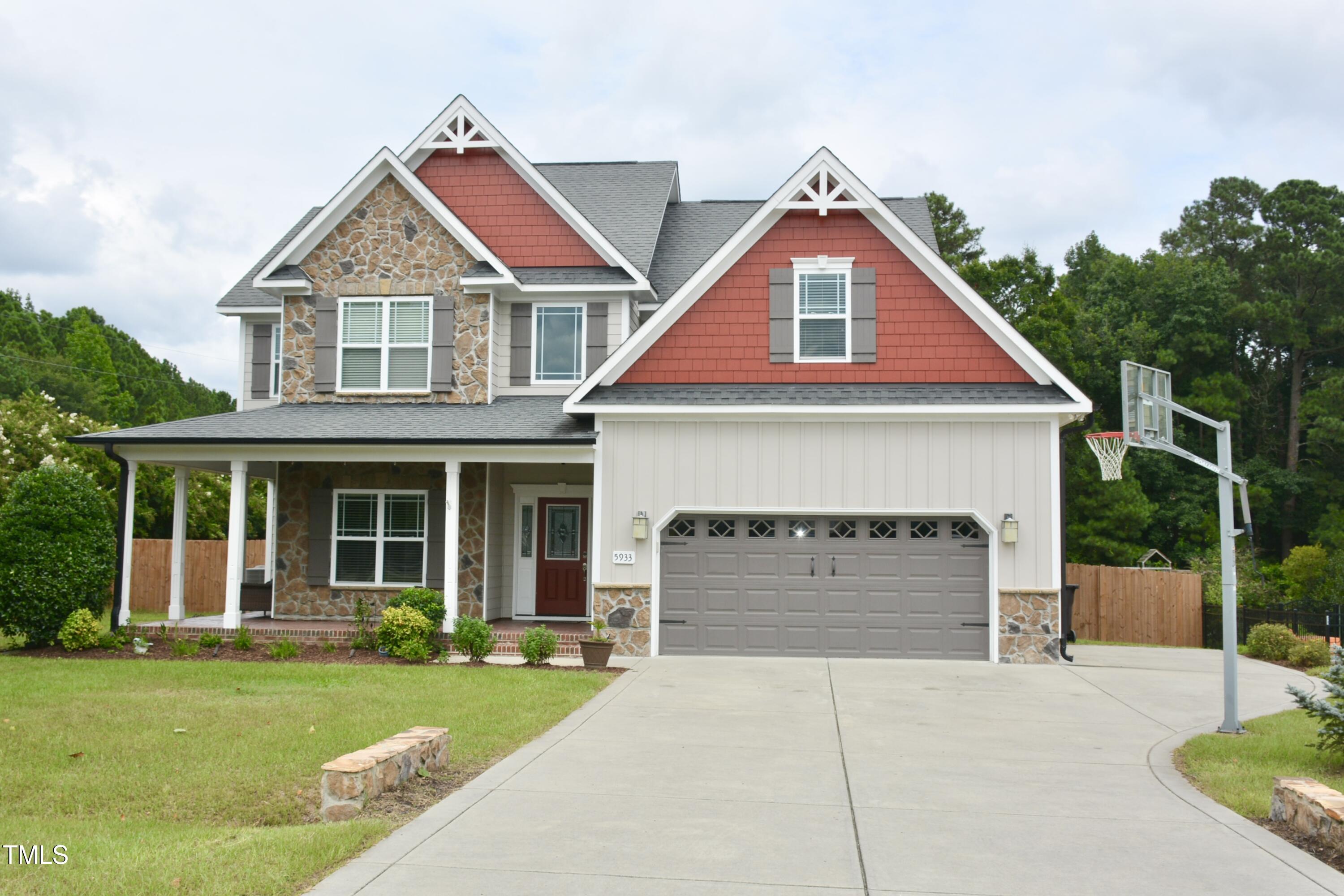 5933 Rounder Lane