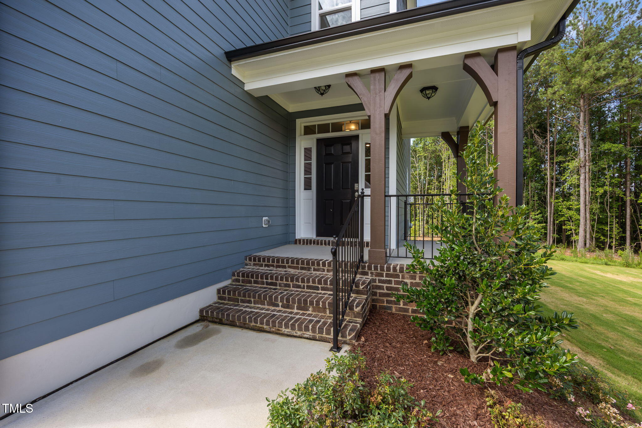 345 Sutherland Drive