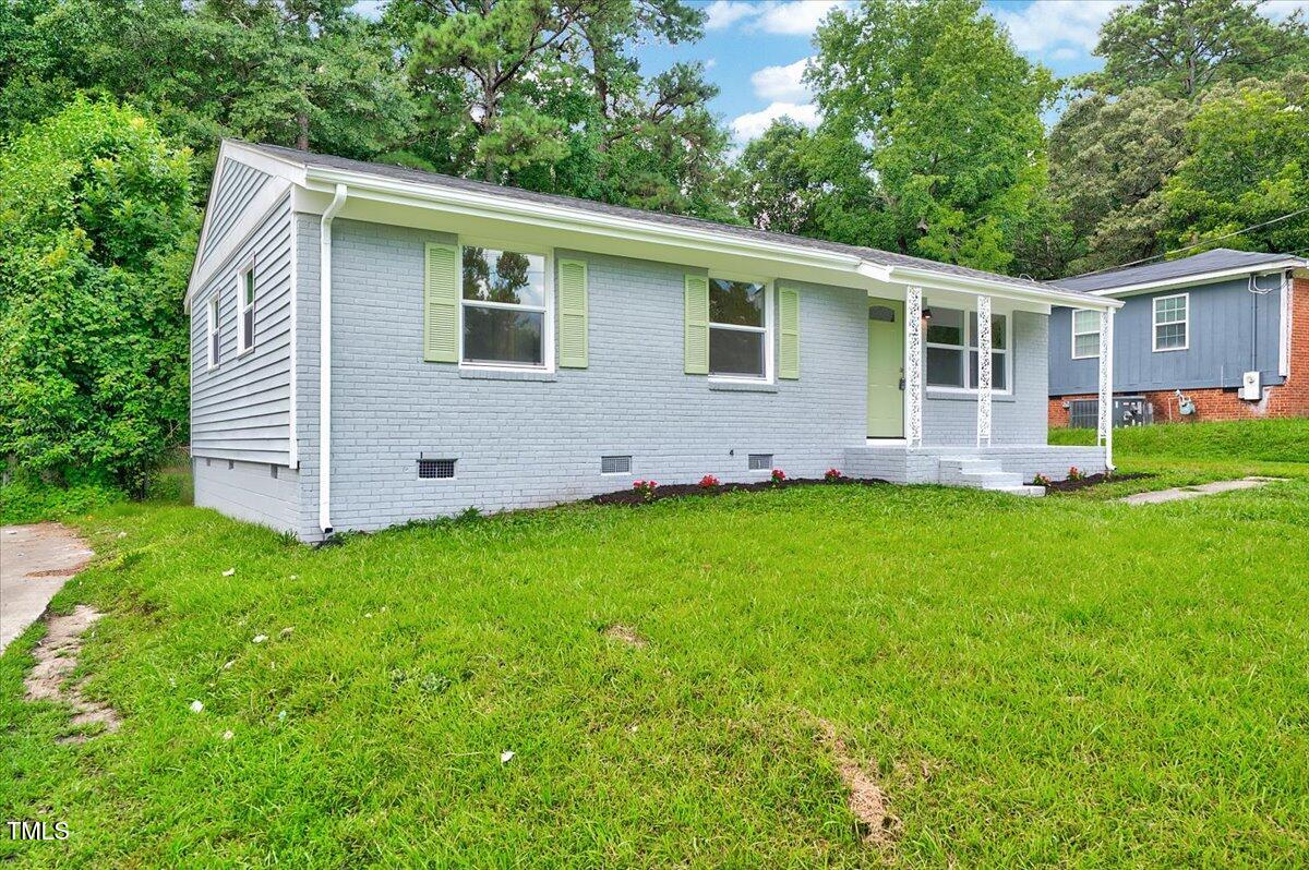 206 Plaza Drive