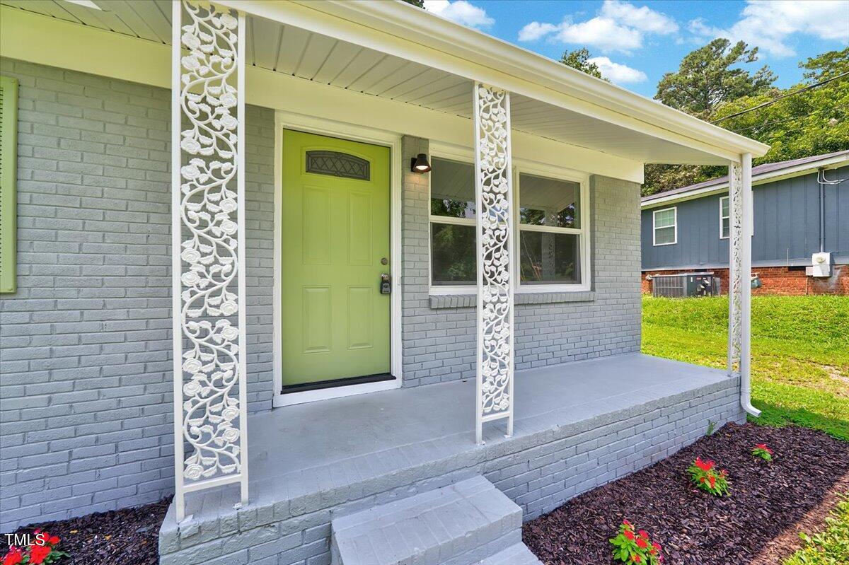 206 Plaza Drive