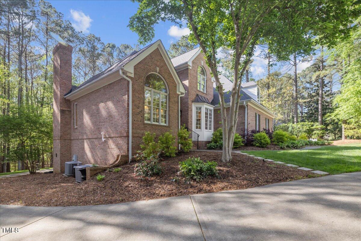 3928 White Chapel Way