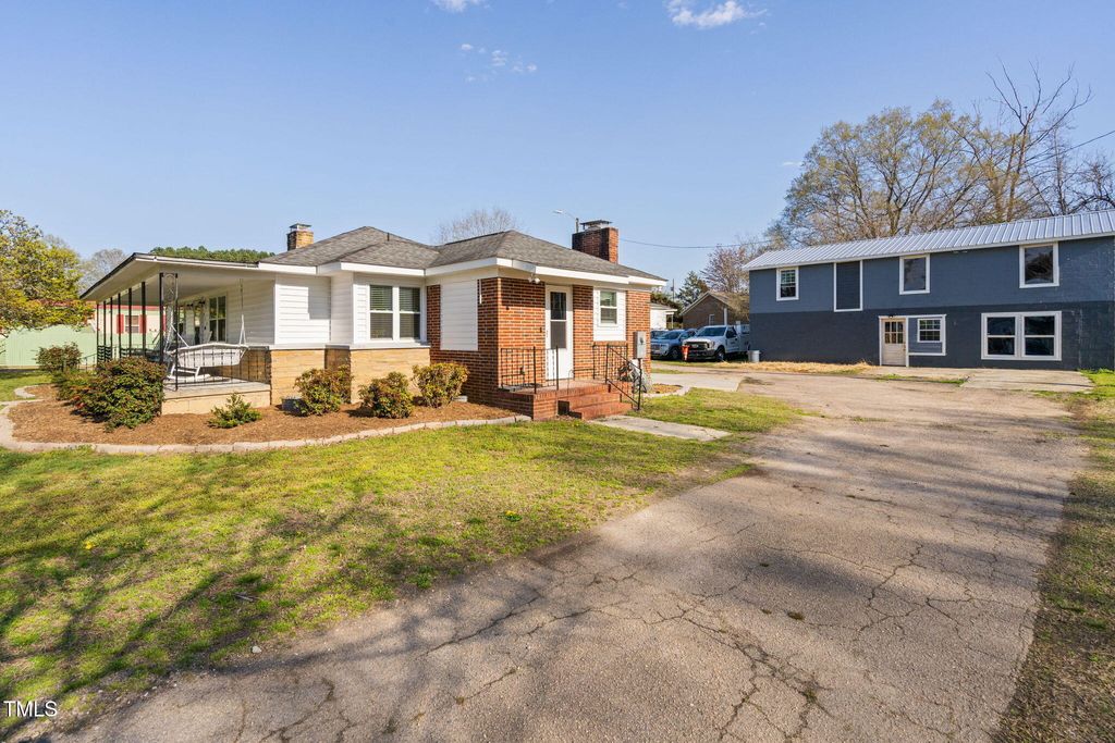 listing image 24