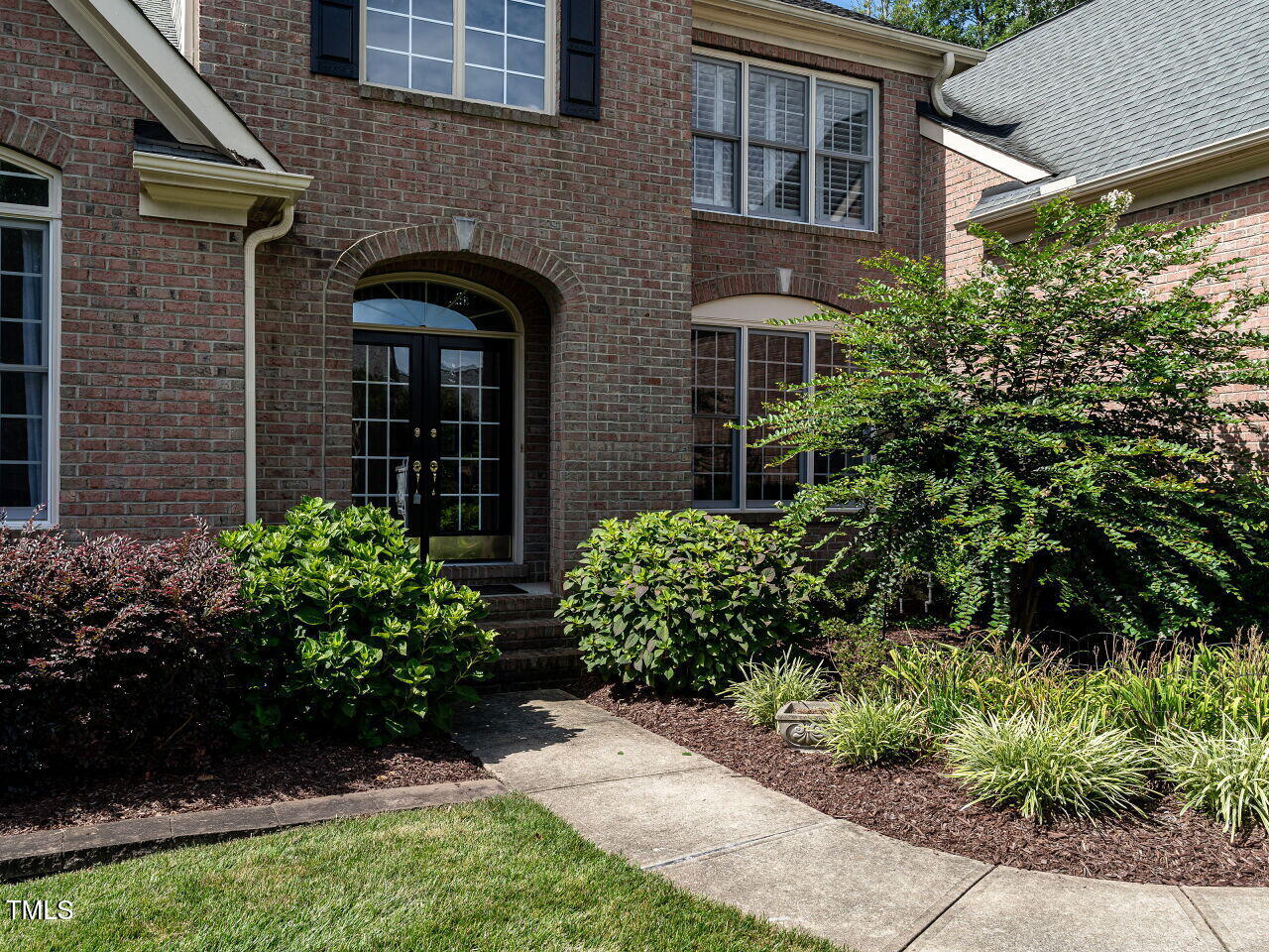 9017 Winged Thistle Court