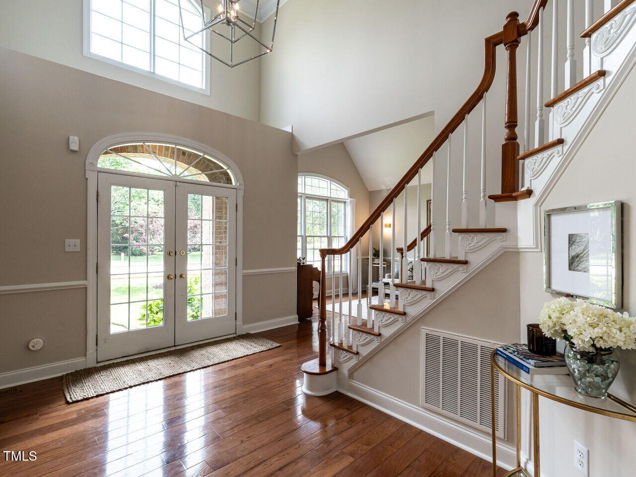 9017 Winged Thistle Court