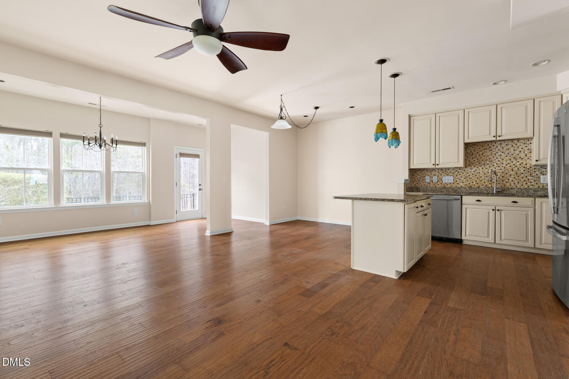 469 Panorama View Loop