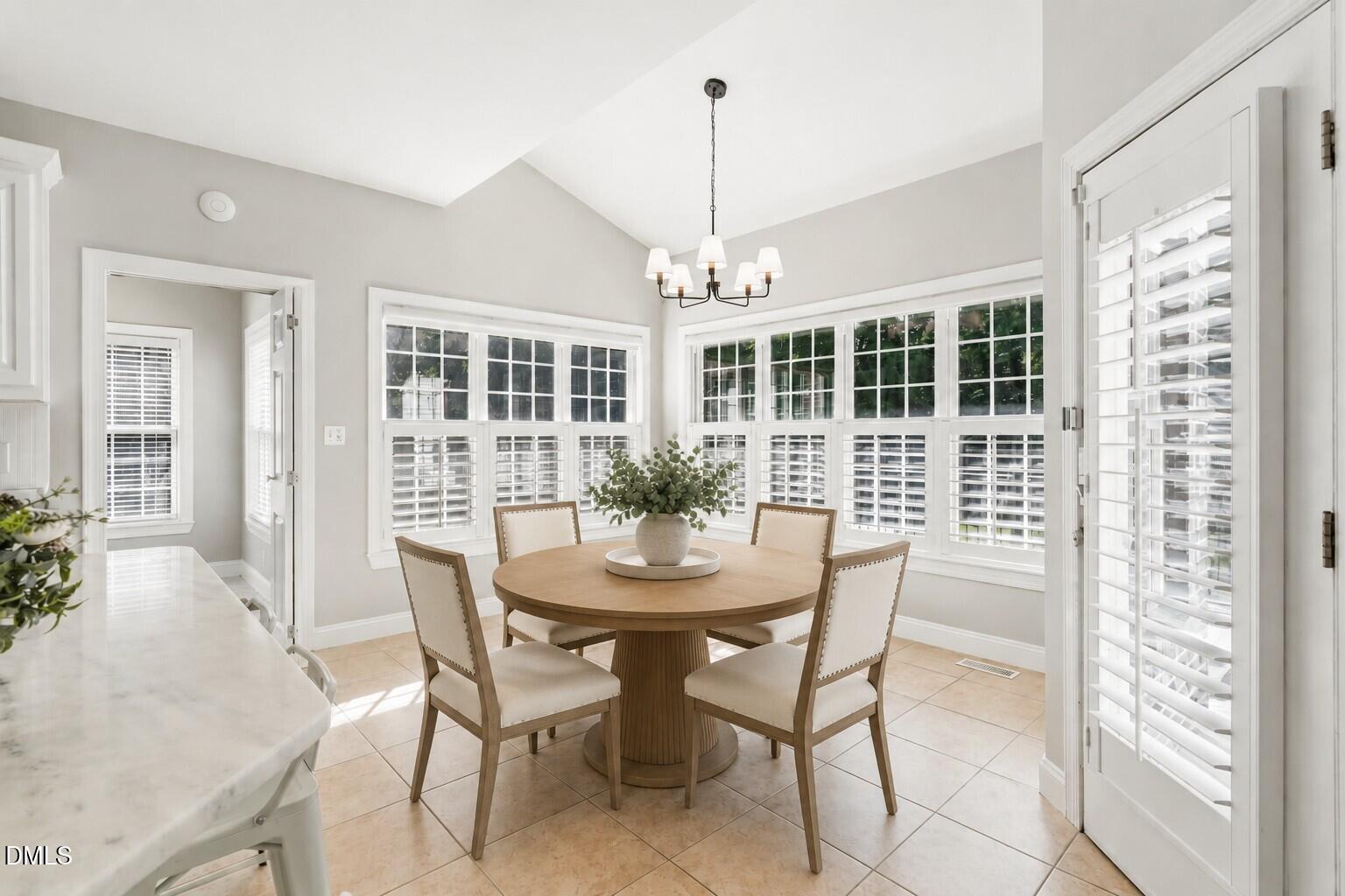 2103 W Marilyn Circle