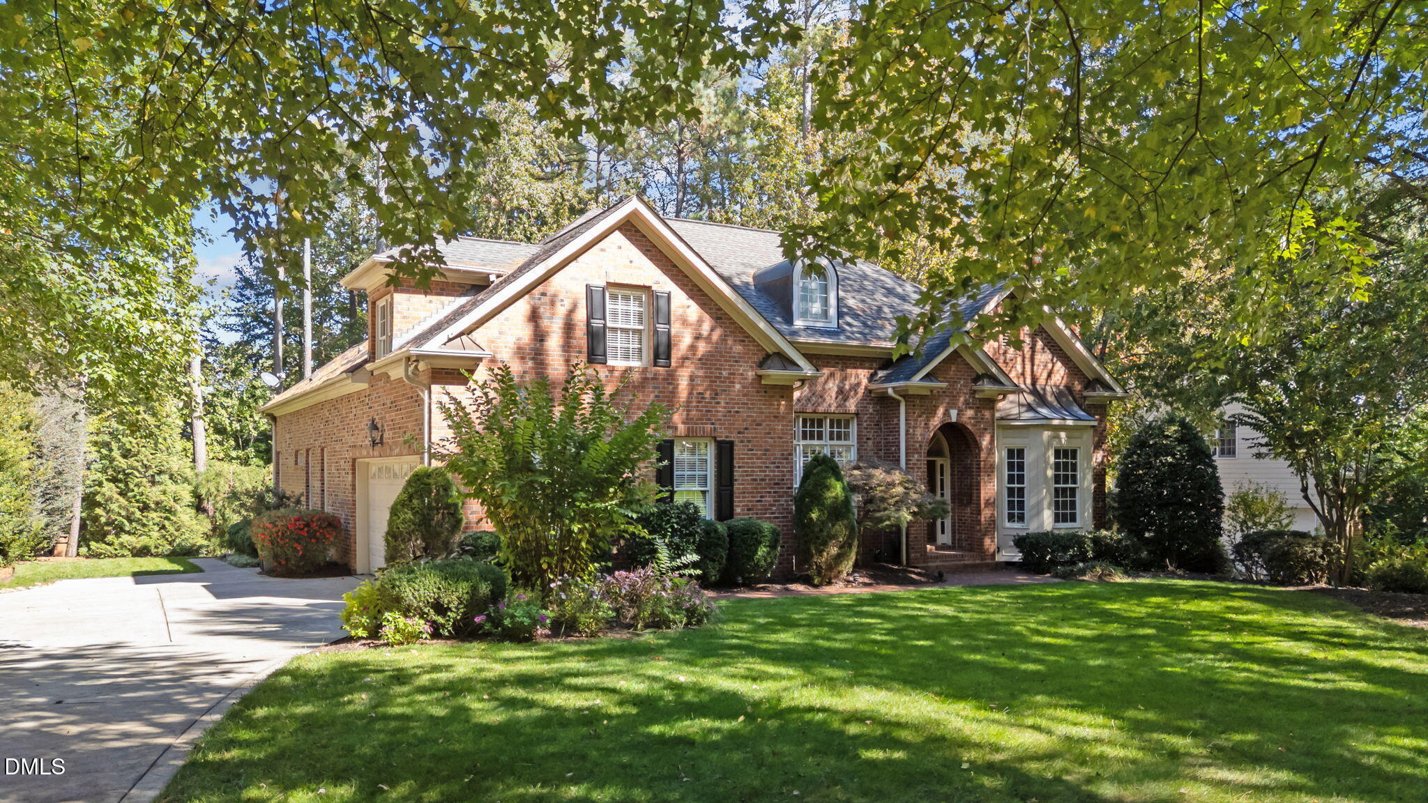 112 Midden Way