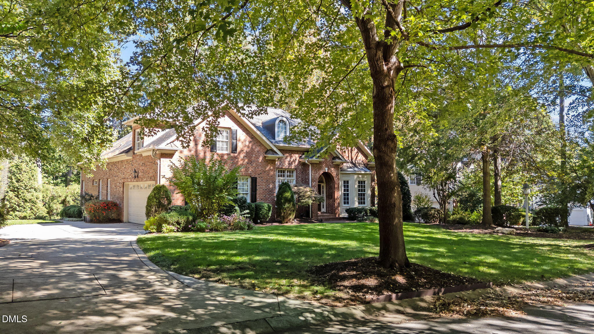 112 Midden Way