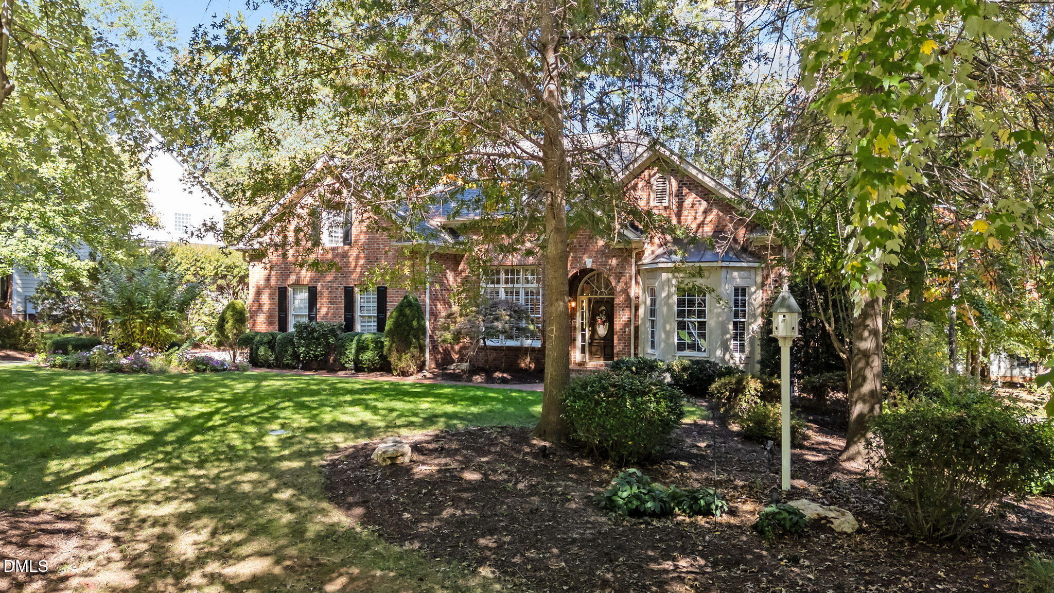 112 Midden Way
