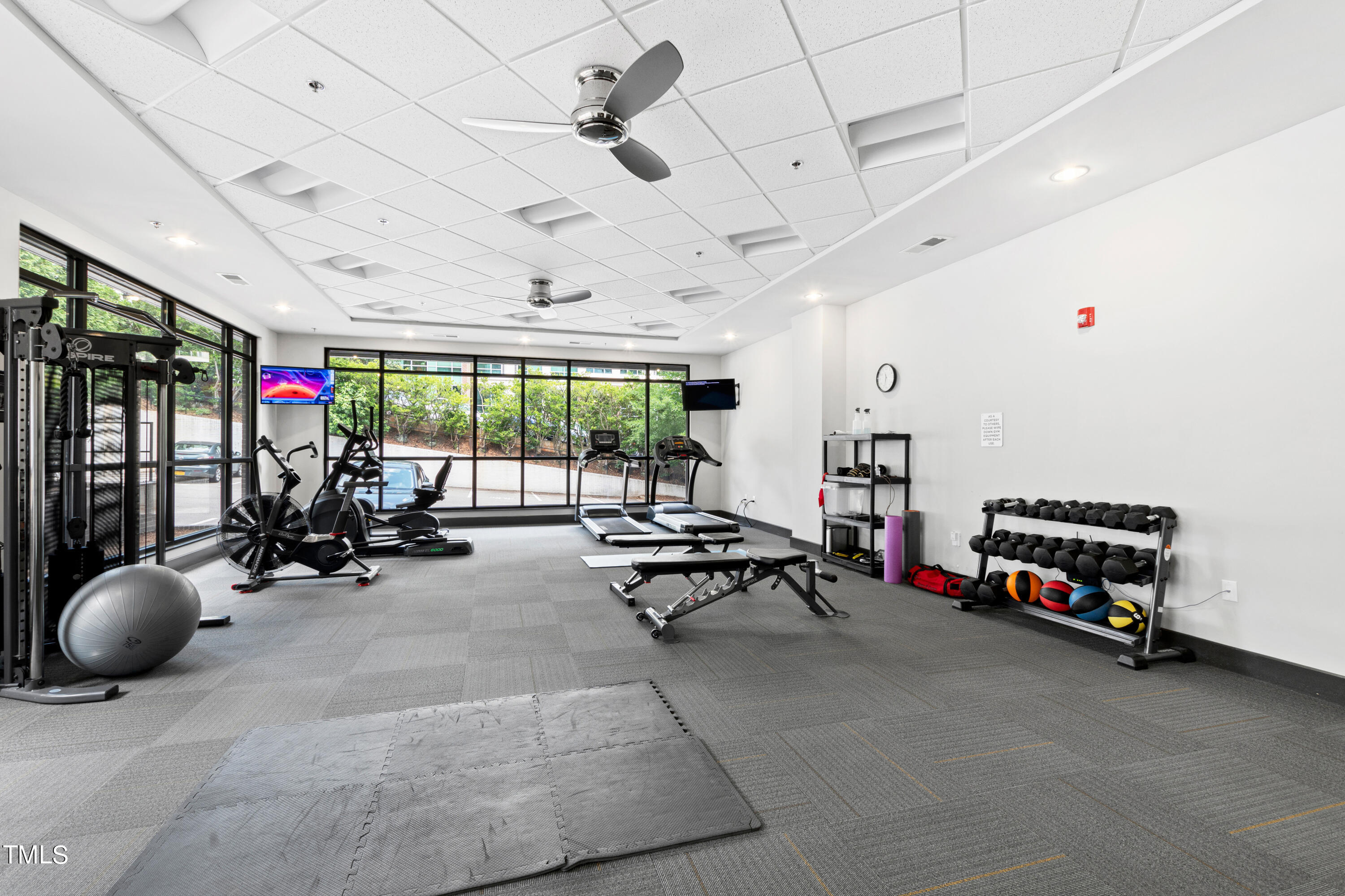 Raleigh, North Carolina 27605, United States, 2 Bedrooms Bedrooms, ,2 BathroomsBathrooms,Residential,Active,55815