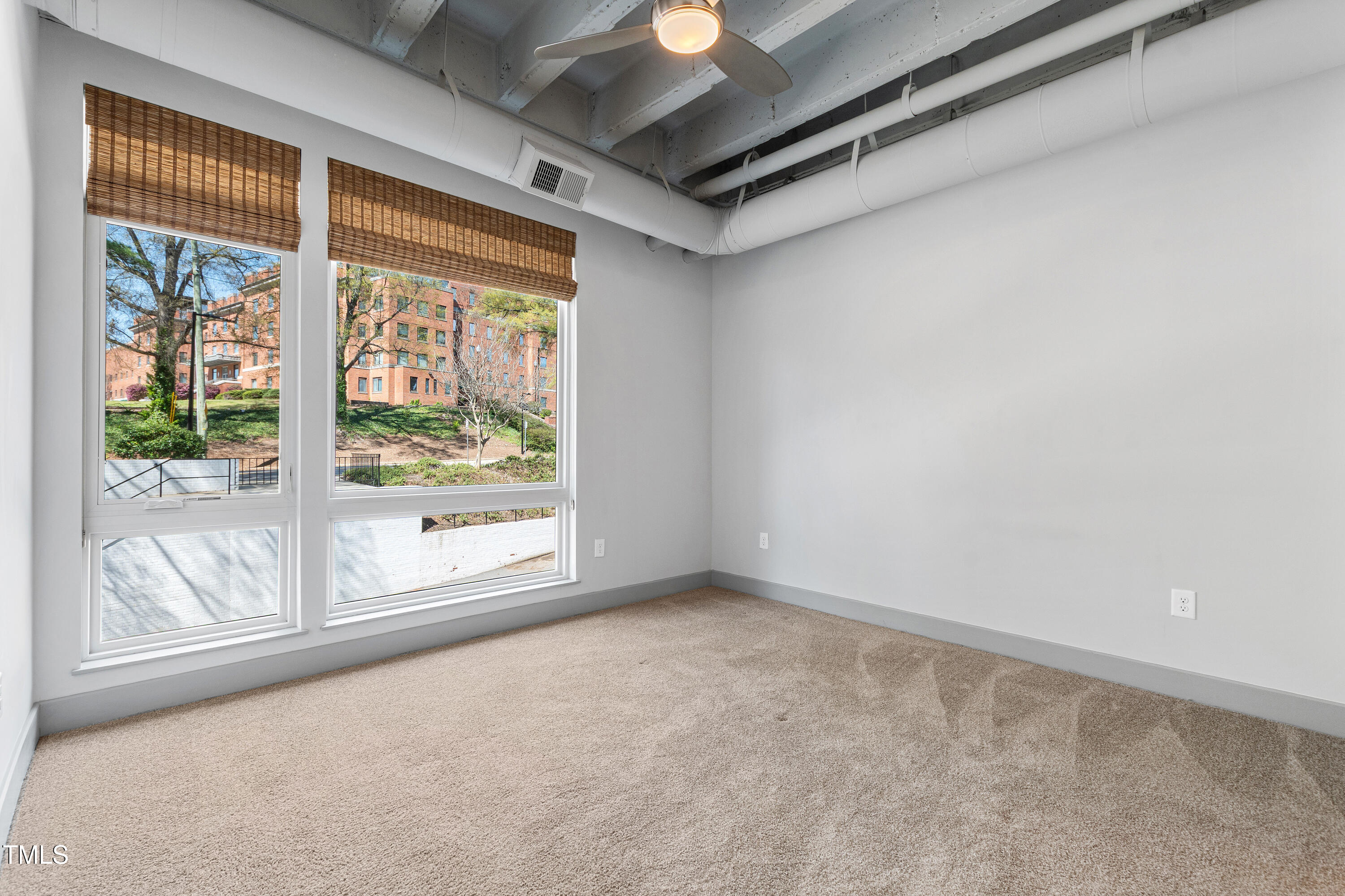 Raleigh, North Carolina 27605, United States, 2 Bedrooms Bedrooms, ,2 BathroomsBathrooms,Residential,Active,55815