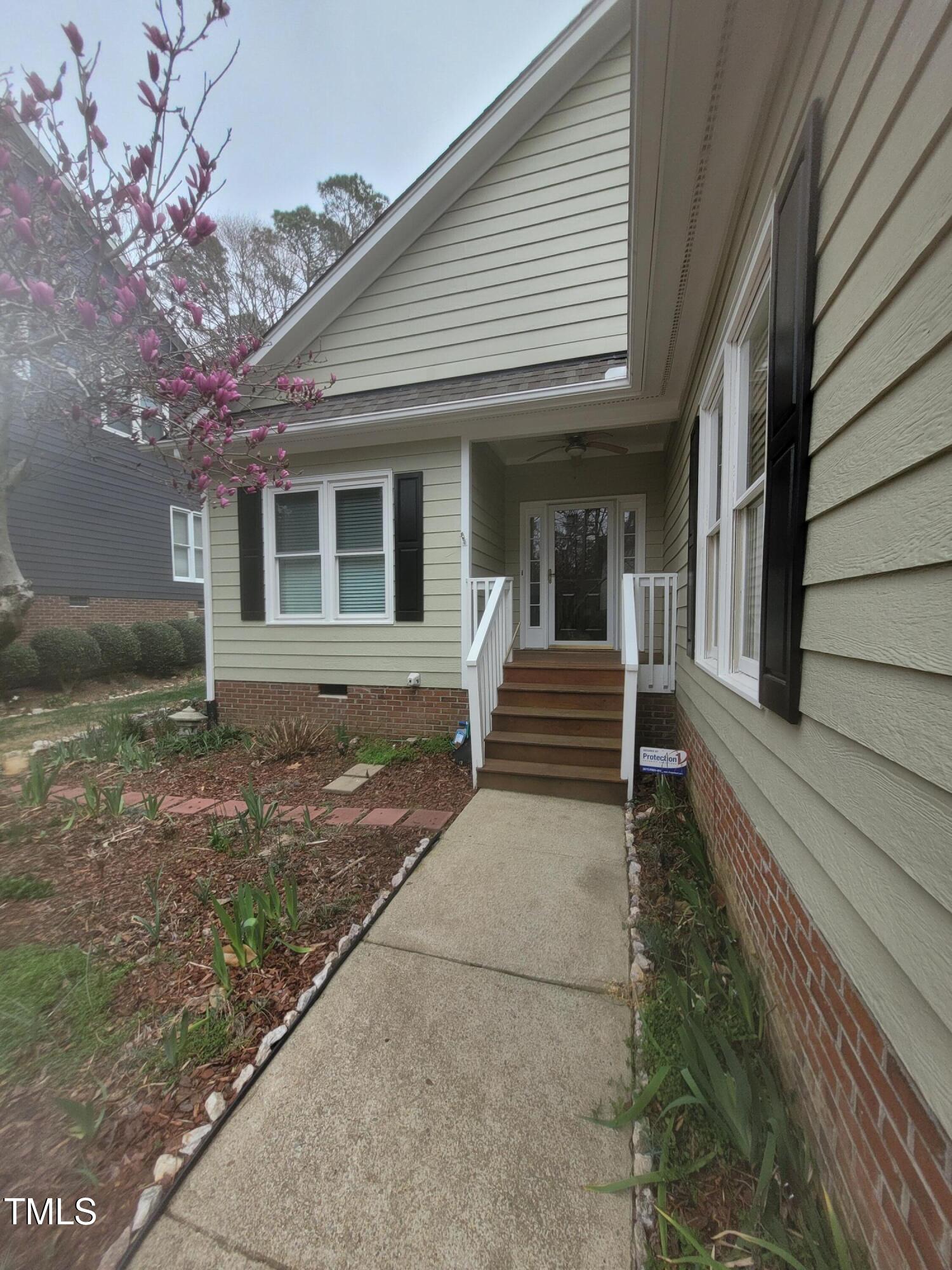 4909 Willow Tree Lane
