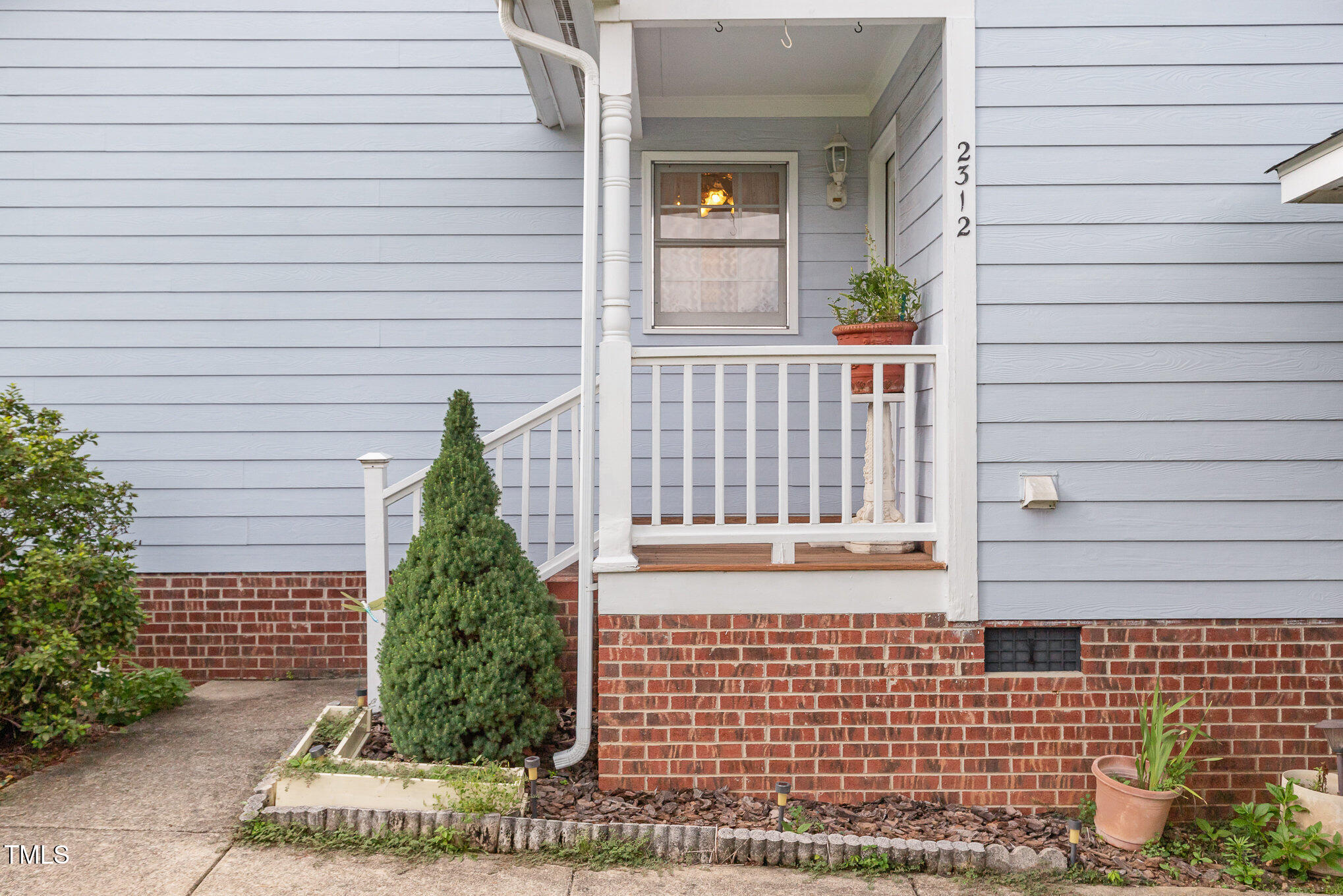 2312 Buckstone Court