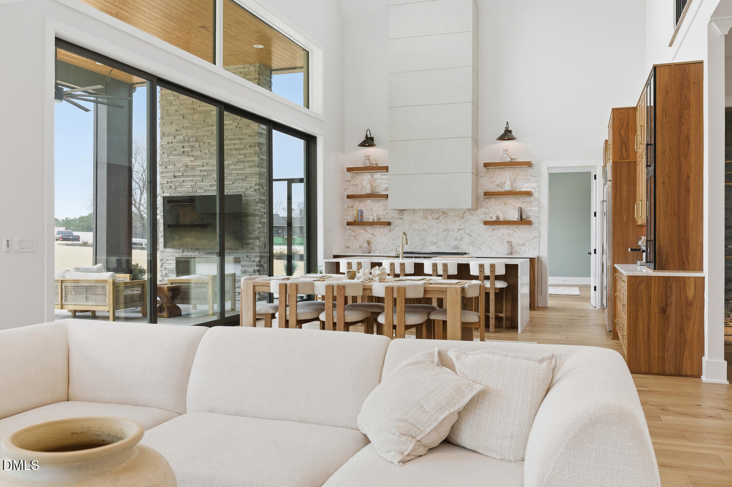 9009 Meadow Pointe Court