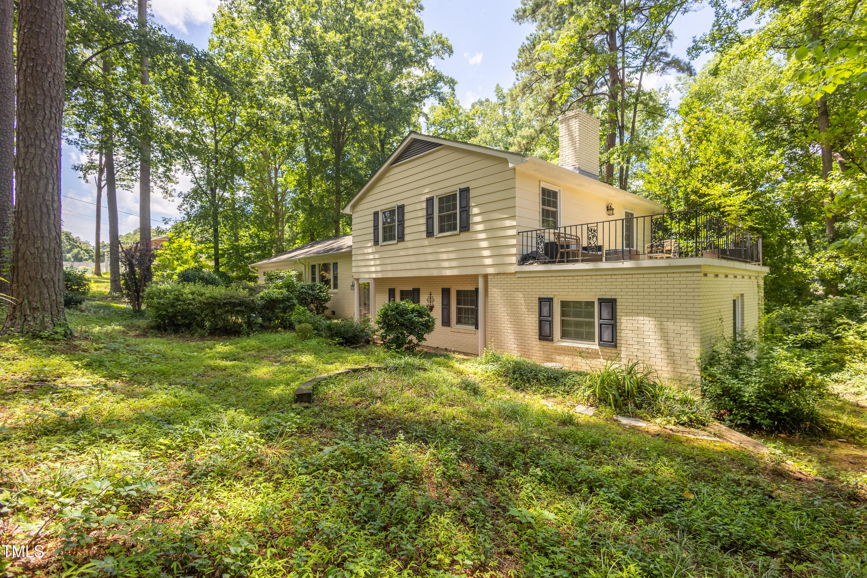 256 Marilyn Circle