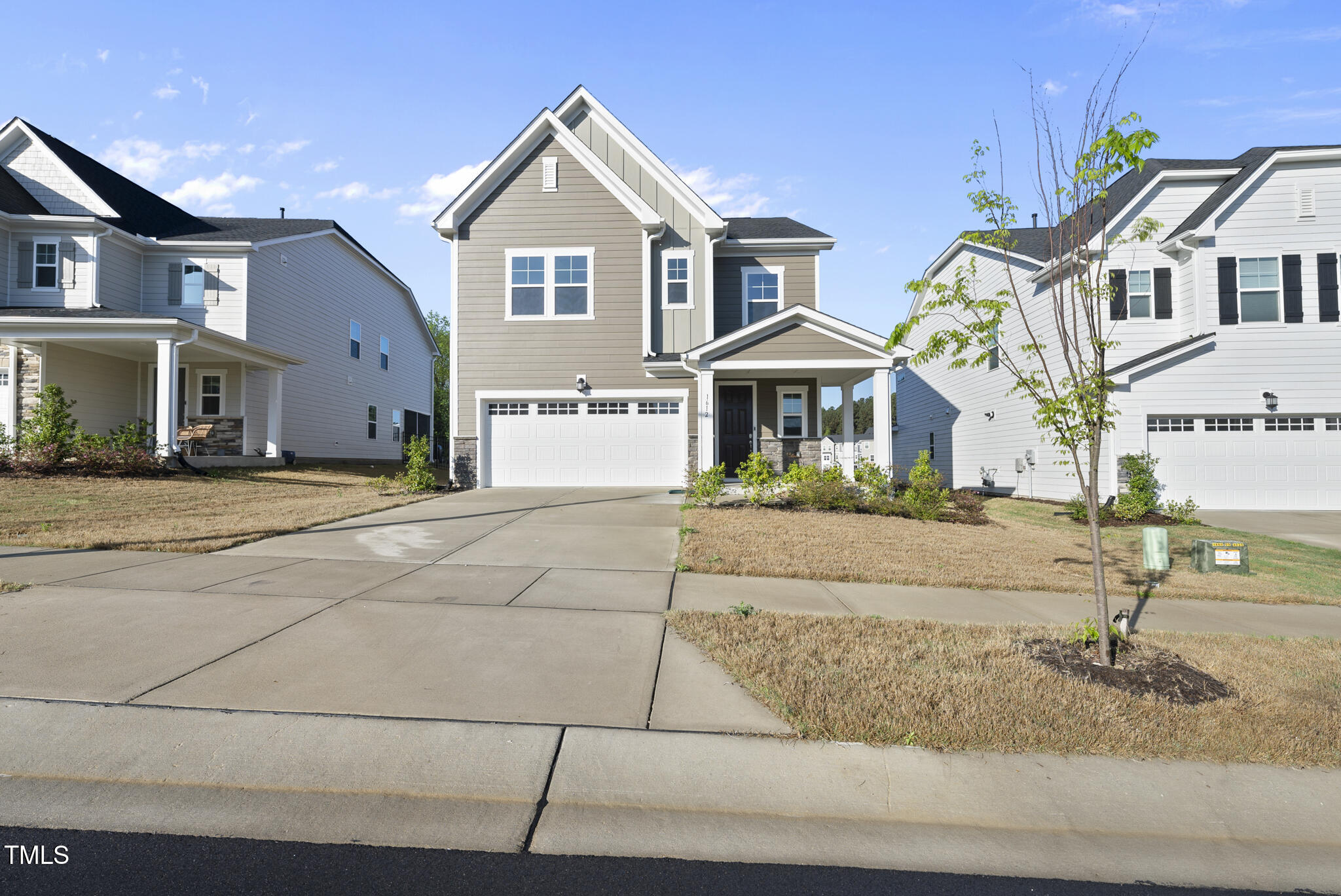 1612 White Rose Lane