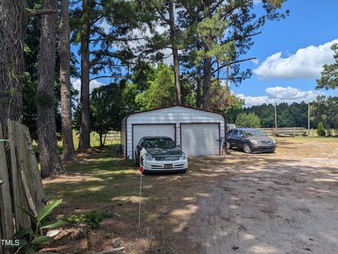 A home in Grantsboro