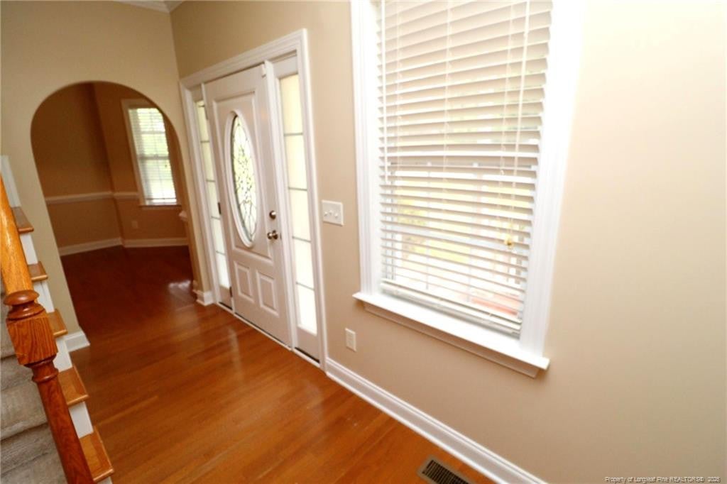 36 W Trafalgar Court