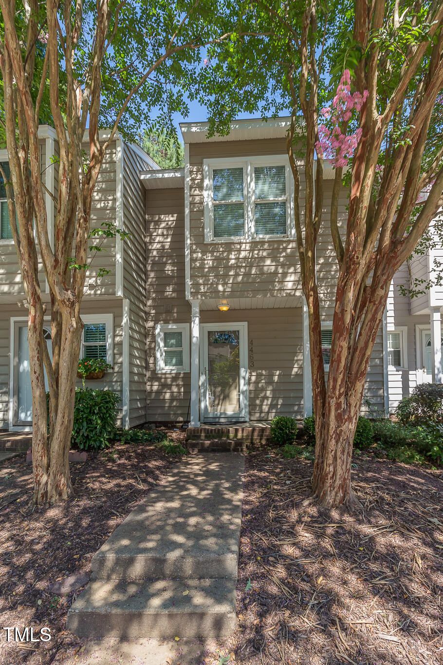 4463 Roller Court