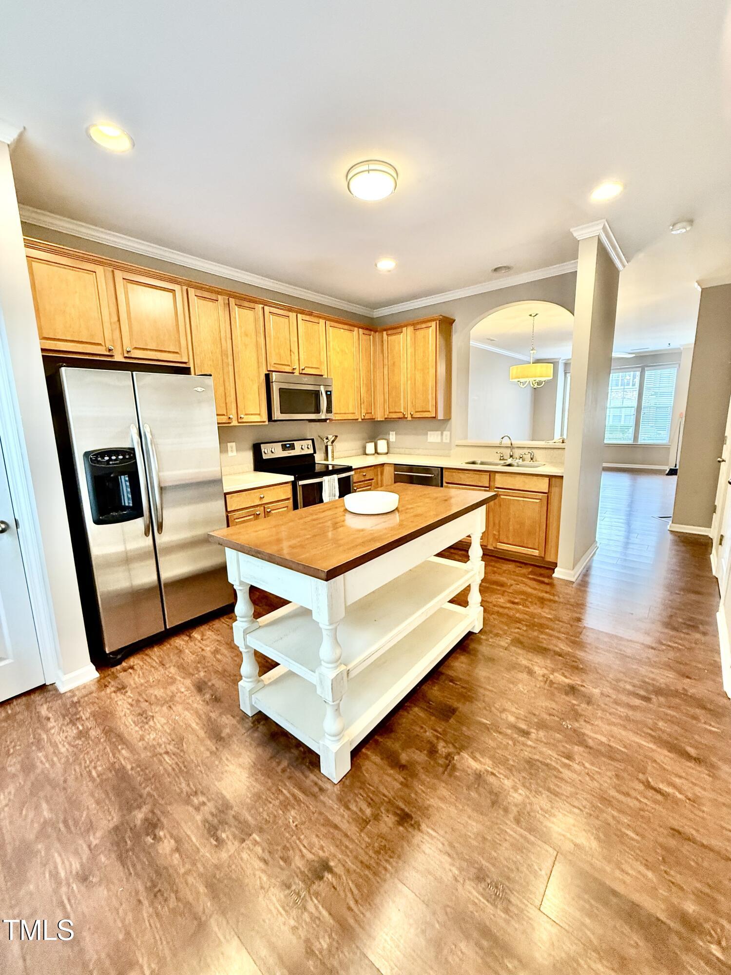 6064 Viking Drive