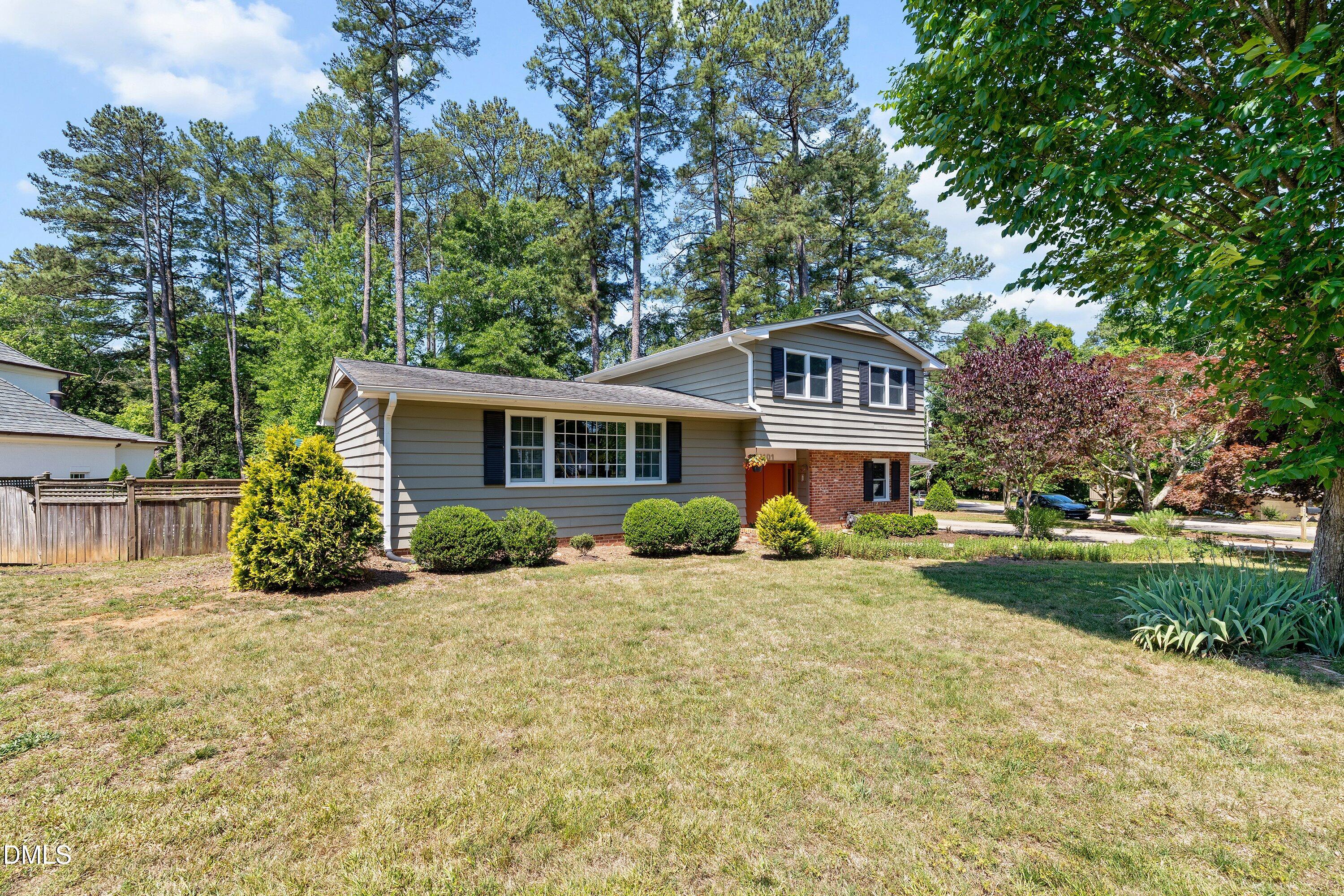 1101 Gunnison Place