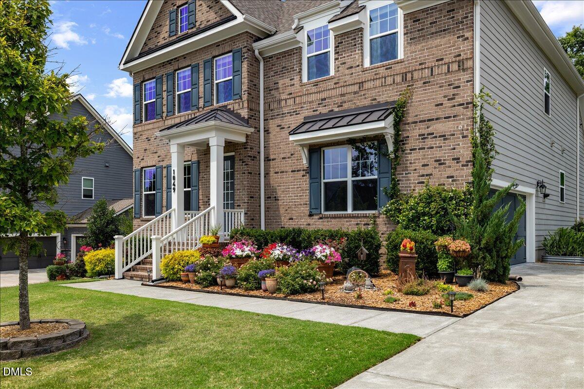 1049 Queensdale Drive