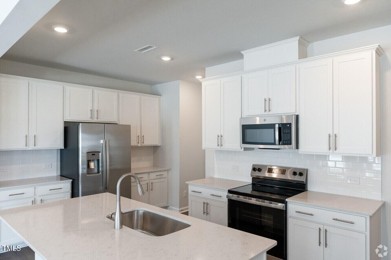 Morrisville, North Carolina 27560, United States, 2 Bedrooms Bedrooms, ,3 BathroomsBathrooms,Residential,Active,20384