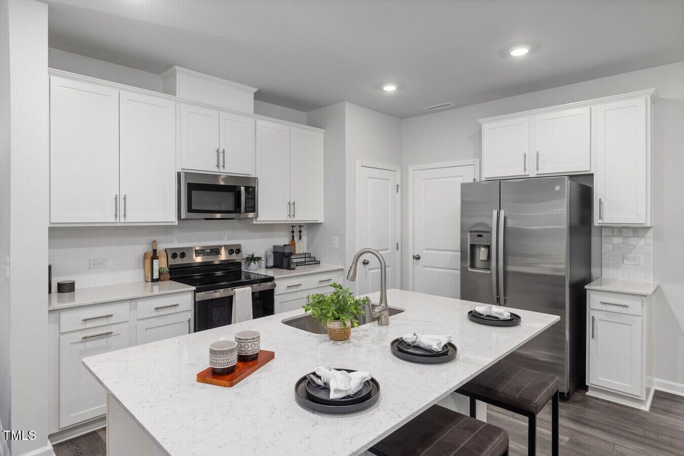 Morrisville, North Carolina 27560, United States, 2 Bedrooms Bedrooms, ,3 BathroomsBathrooms,Residential,Active,20384