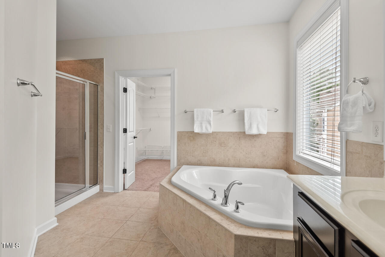 Chapel Hill, North Carolina 27516, United States, 5 Bedrooms Bedrooms, ,4 BathroomsBathrooms,Residential,Active,151366